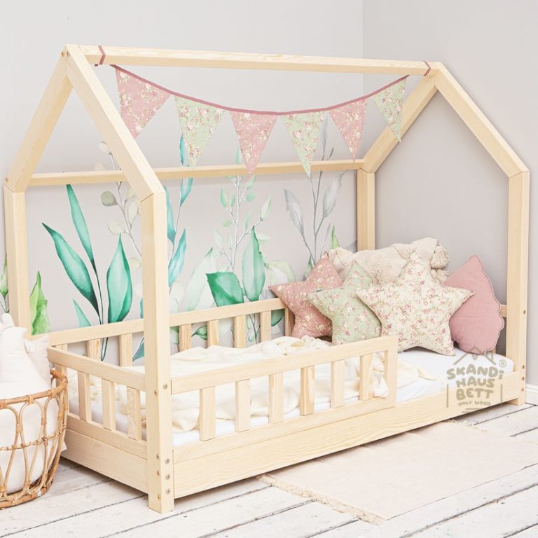 hausbett-kinderbett-bodenbett-mit-rausfallschutz-naturholz-bell-nuo